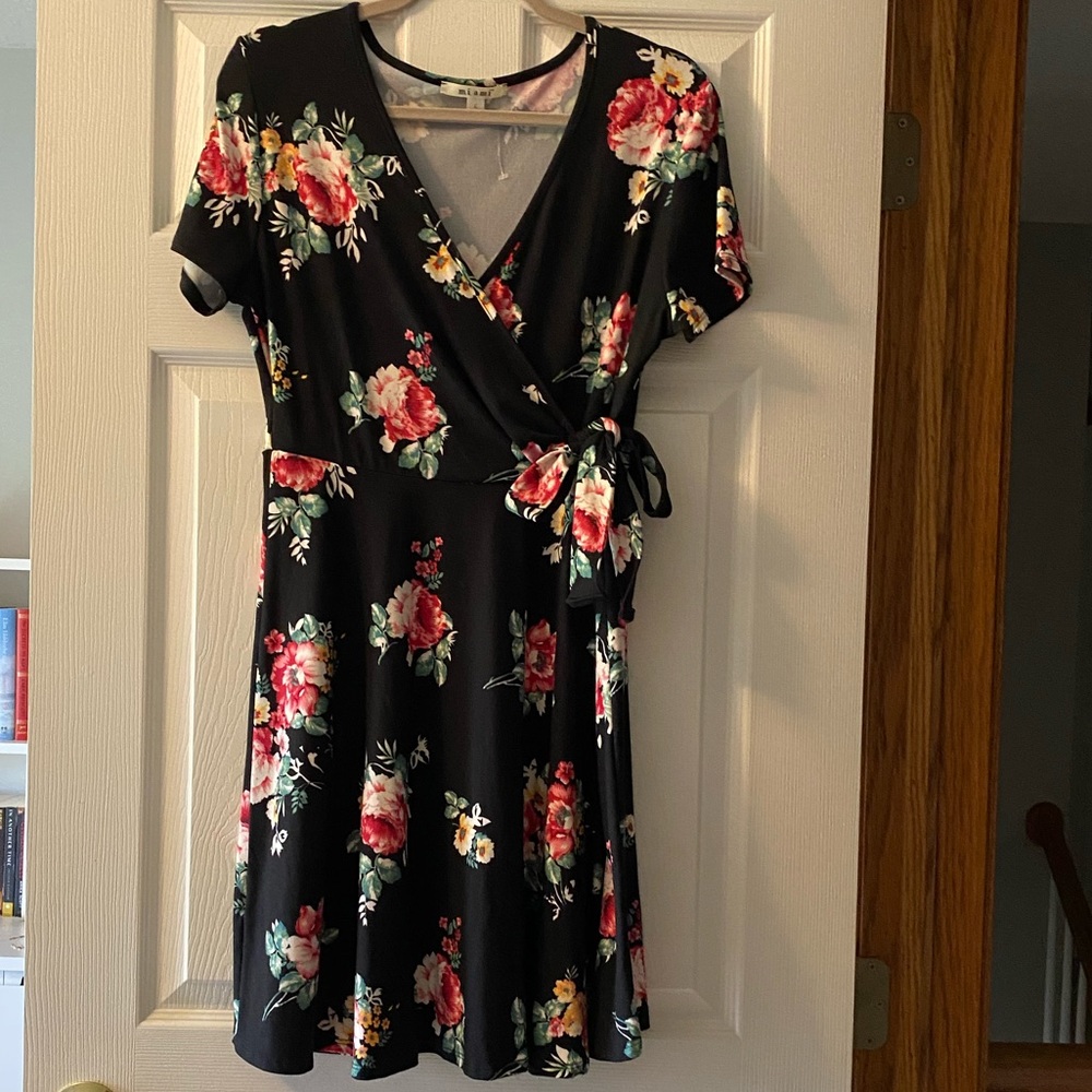 Black floral, size large francesca’s dress